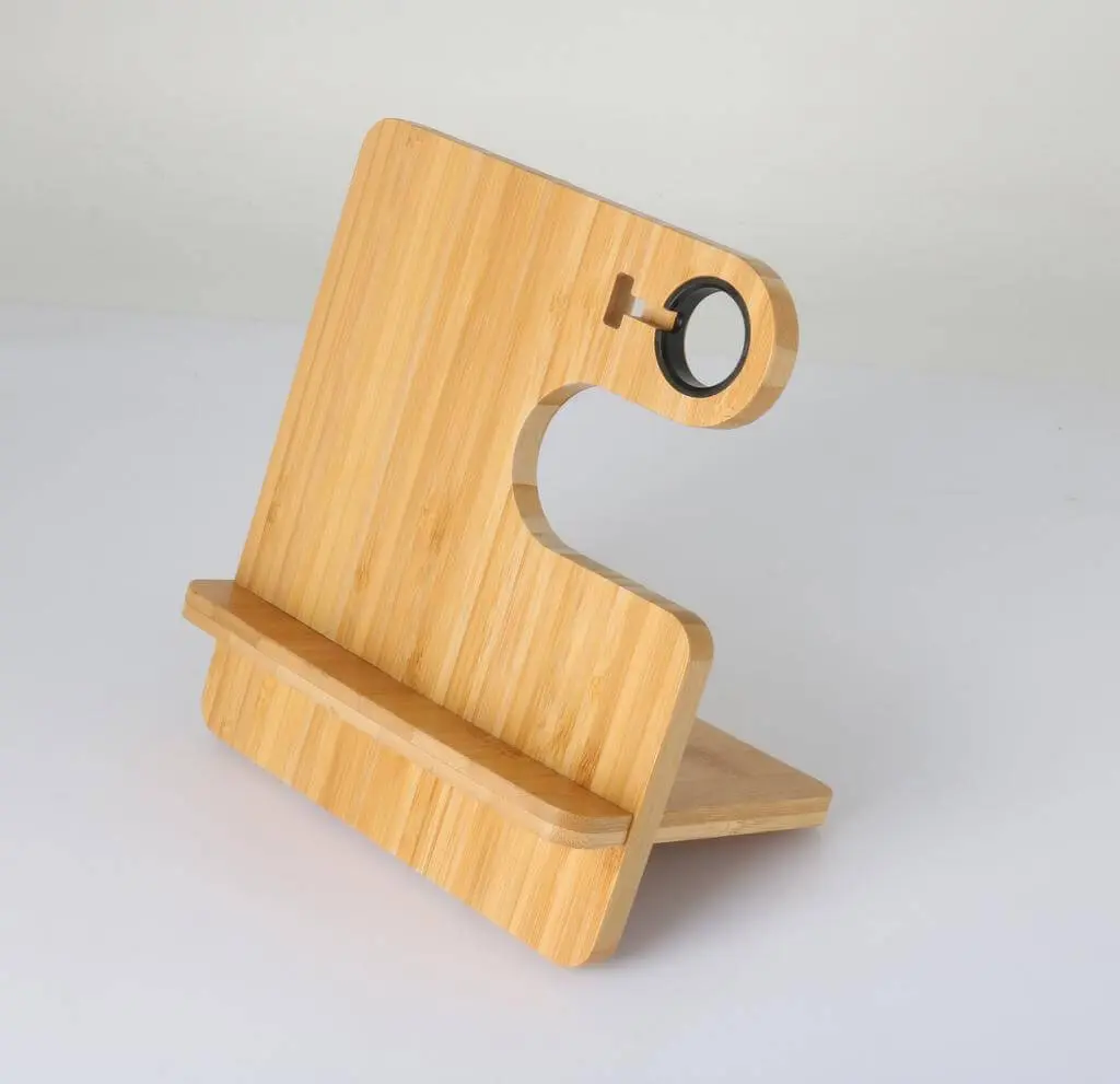 TRABEN - eco-neutral 3-in-1 Bamboo 10W Simulaneous Charging Station.webp