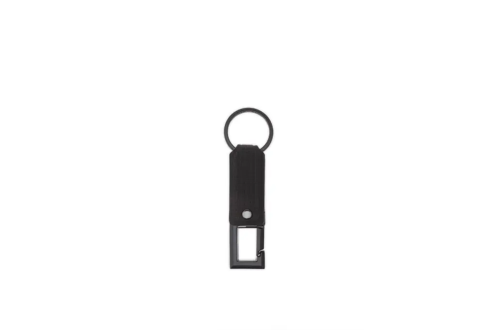 CHANGE ZERO Sustainable Gift Set with Refillable Notebook, Pen & USB Keychain - Black (4).webp