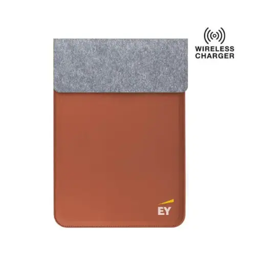 EY - Giftology Camden 14" Felt Laptop Sleeve With 15W Magnetic Charger - Tan